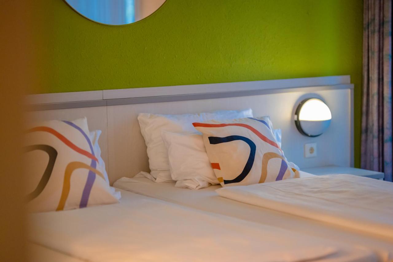 Hessenland Hotel Kassel Innenstadt By Stay Awesome Exterior foto